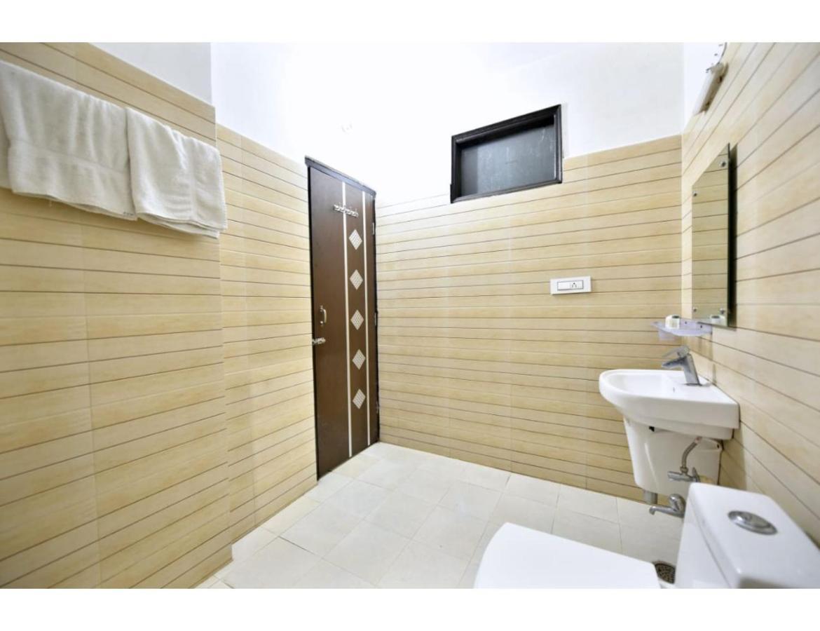 Hotel Dalhousie Grand Banikhet Екстериор снимка