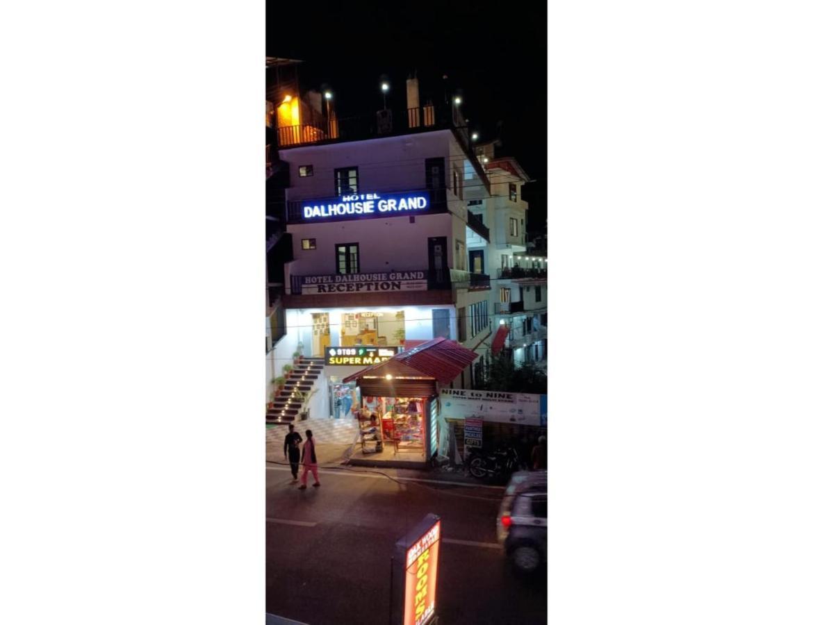Hotel Dalhousie Grand Banikhet Екстериор снимка