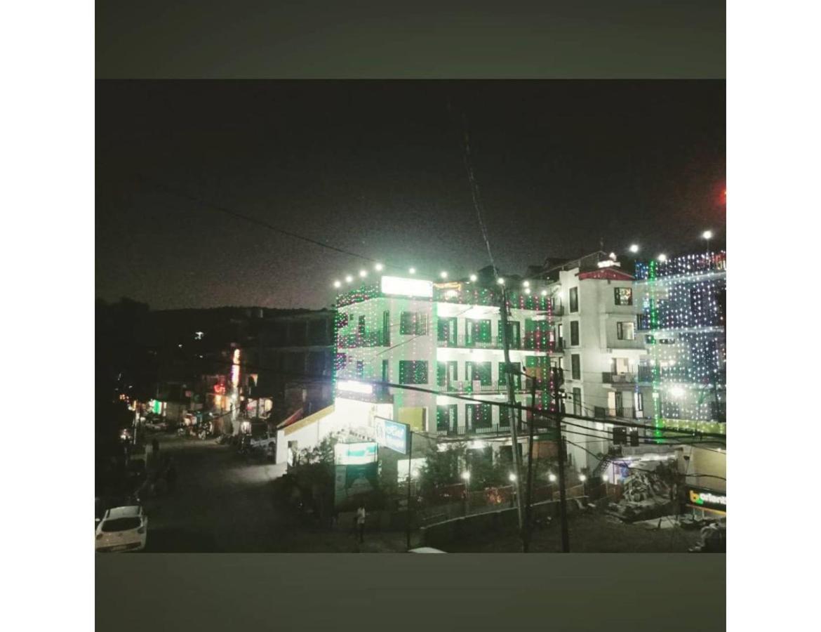 Hotel Dalhousie Grand Banikhet Екстериор снимка