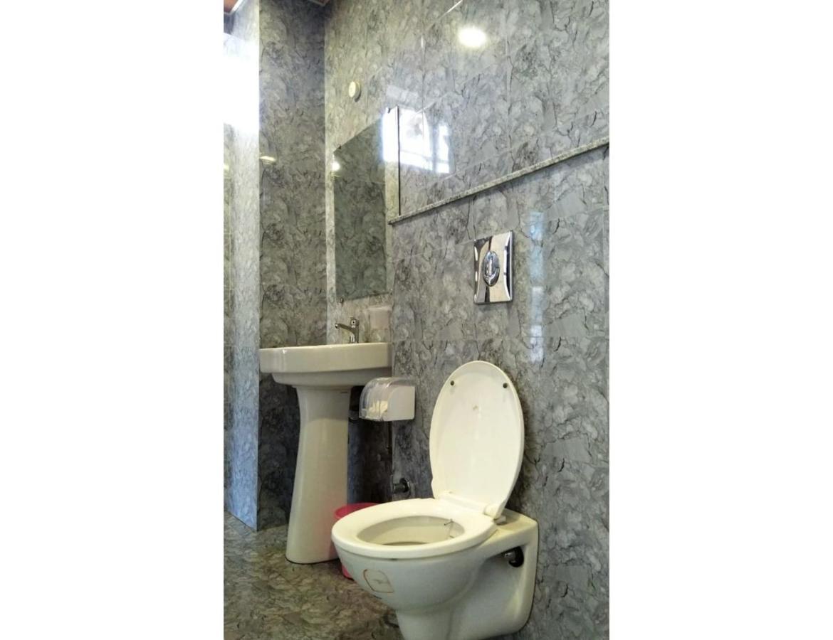 Hotel Dalhousie Grand Banikhet Екстериор снимка