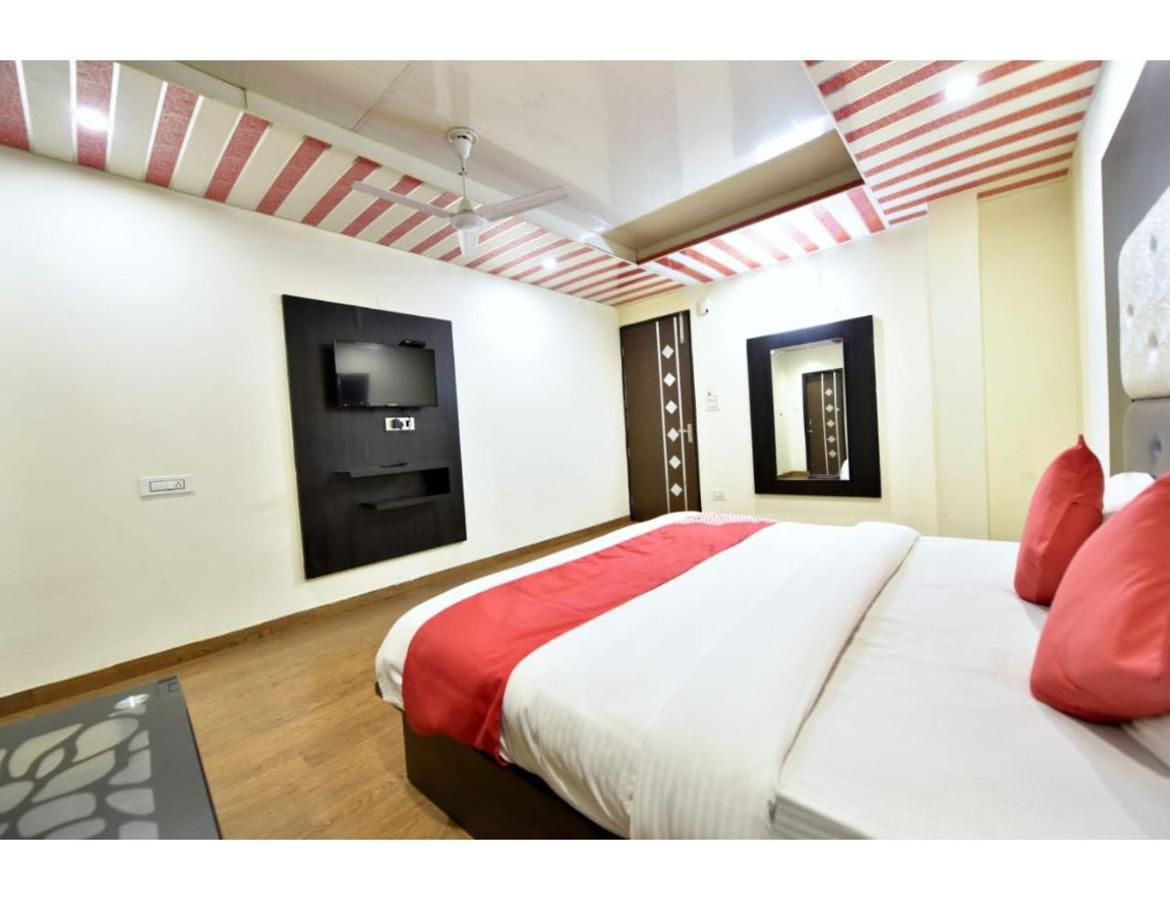 Hotel Dalhousie Grand Banikhet Екстериор снимка