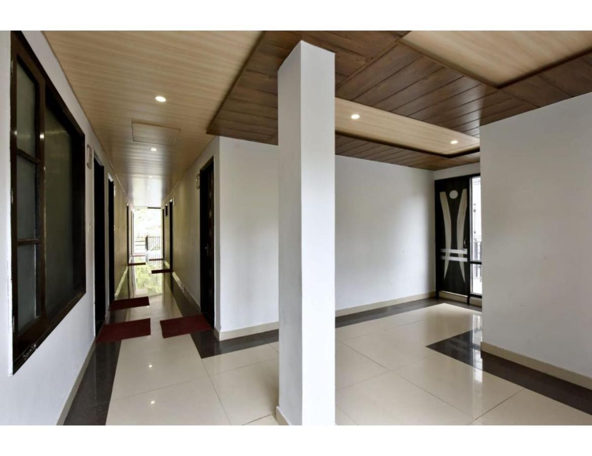 Hotel Dalhousie Grand Banikhet Екстериор снимка